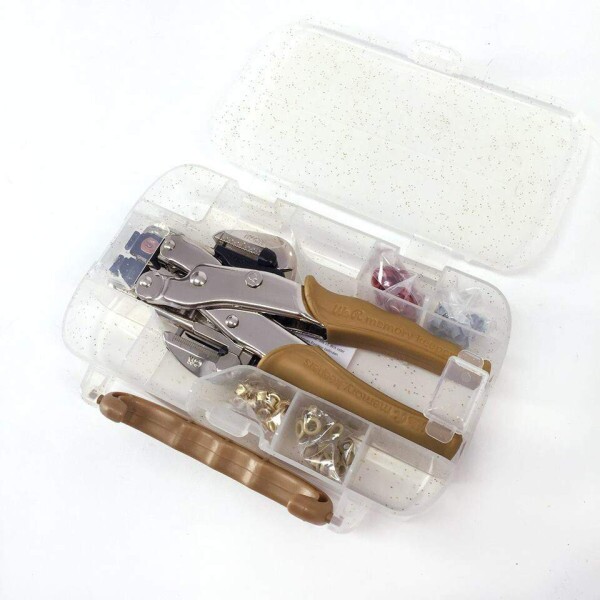 Kit Crop-A-Dile Gold We R Memory Keepers com Estojo e 100 Ilhoses (Edi��o Limitada)