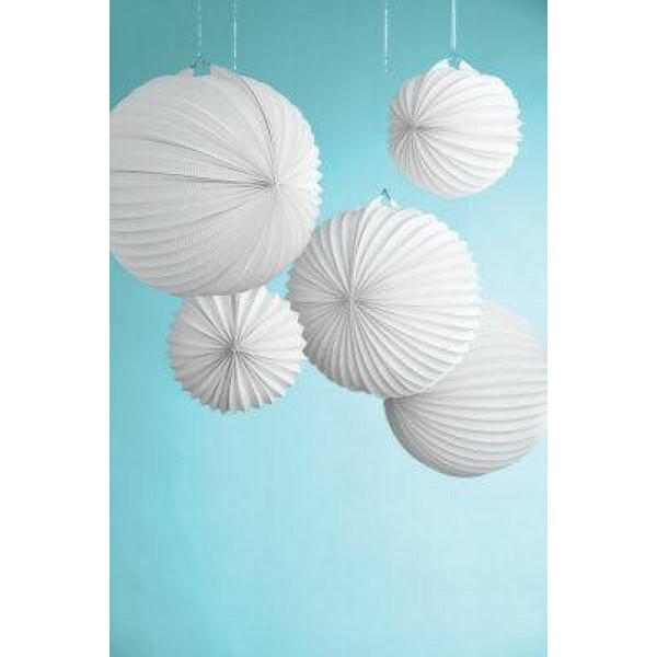 Lanternas de papel - Doily Lace White Accordian - Martha Stewart