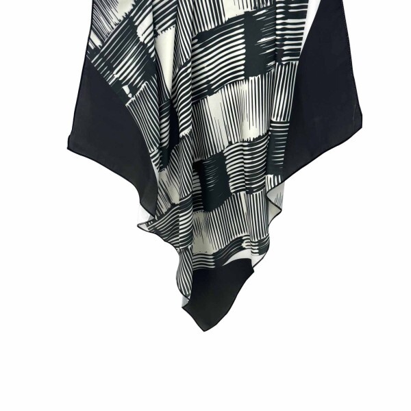 Len�o Abstrato Listrado Preto e Branco Toque De Seda (6636)