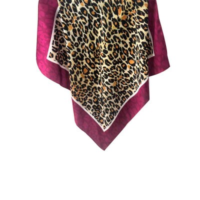 Len�o On�a Rosa GR Toque de Seda (SKU 9124)