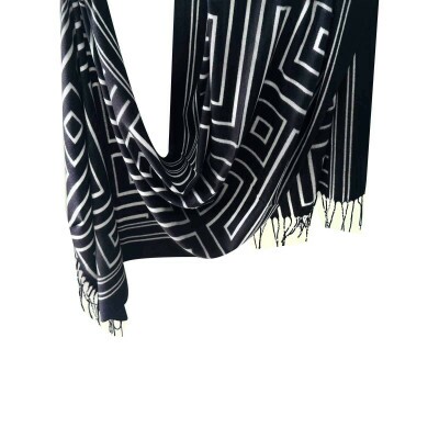 Cachecol Labirinto Preto e Branco 9158