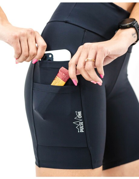 BERMUDA FEMININA DE CORRIDA PULSE ONE - 5 BOLSOS - O MAIOR BOLSO DA CATEGORIA 750ml