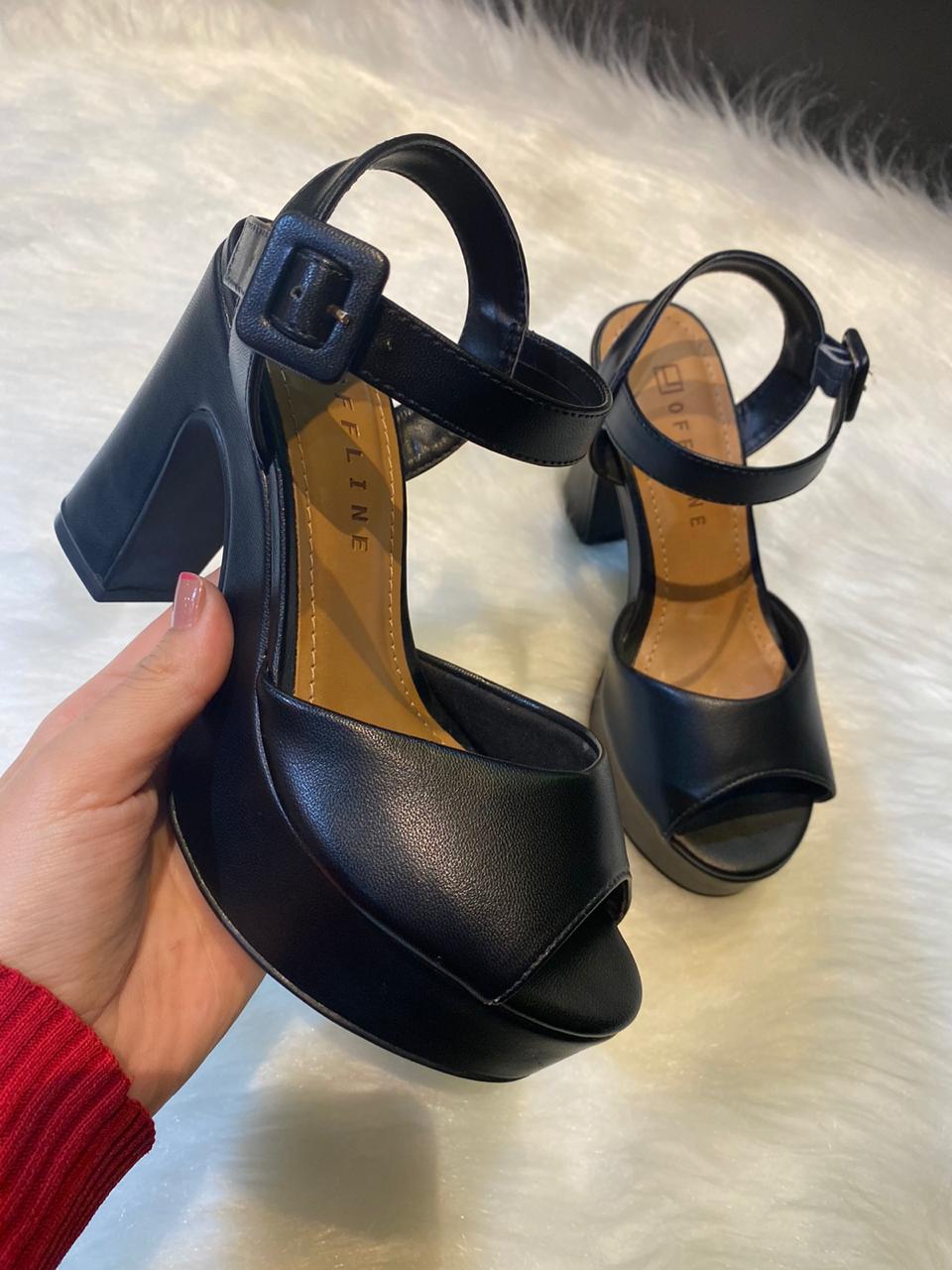 sandalia plataforma preta