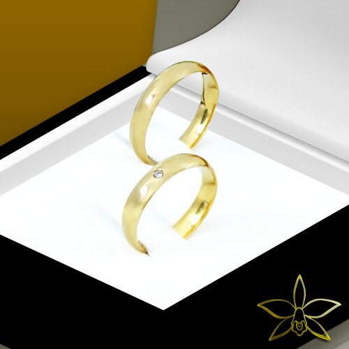 Par de Aliana Gold Comfort Curve 40 Shine