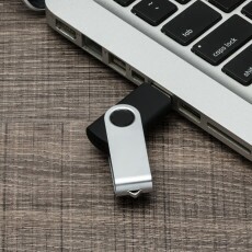 Pen drive girat�rio met�lico 16GB
