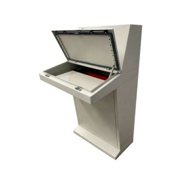 MESA DE COMANDO ME-120 1370X1200X830MM