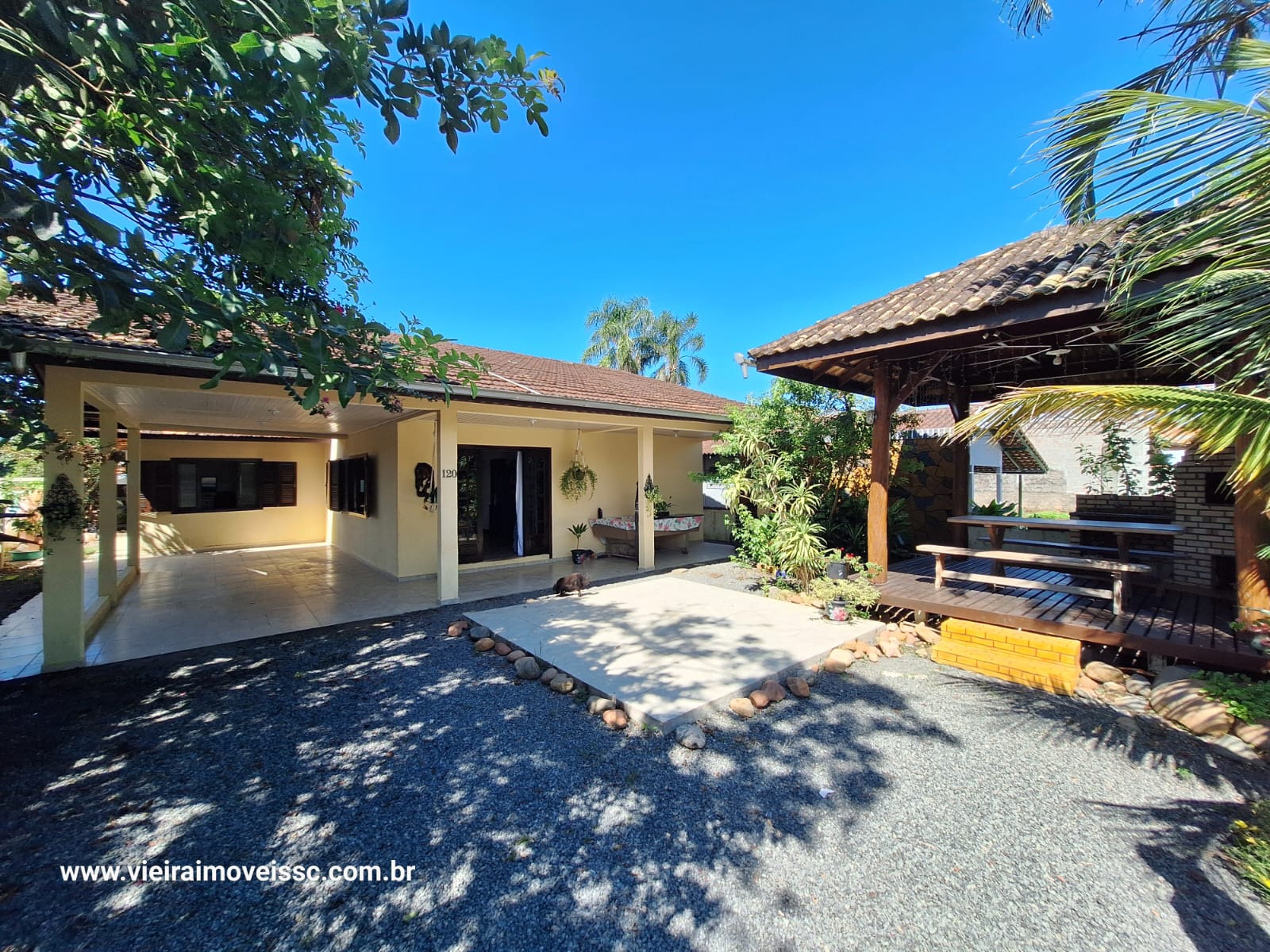 Venda: Casa em Ubatuba - São Francisco Sul