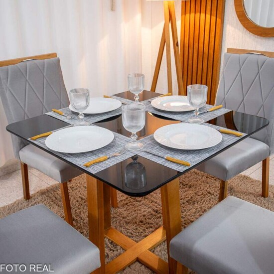 Mesa de Jantar Pedro 90x90 Vidro Preto Base Madeira + 4 Cadeiras Lisboa Veludo Prata 514 Art Assento - Entregue Montada