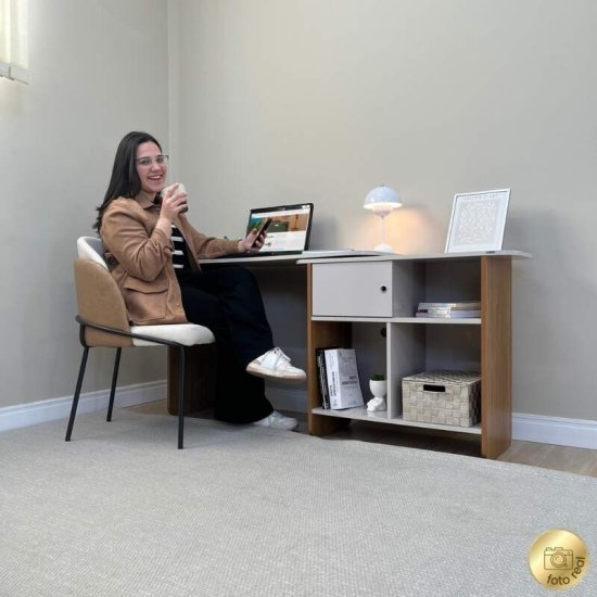Escrivaninha Nomad Off/Cinamomo com 1 Porta Correr - Artely