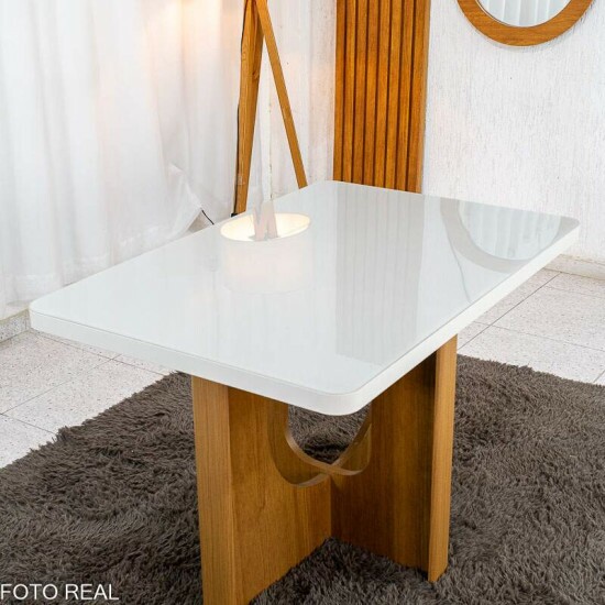 Mesa de Jantar Dora 120x80 Vidro Off Base MDF Cinamomo - Valdem�veis + 4 Cadeiras Gabi Linho Bege Estrutura Madeira Bom Lar - Entregue Montada