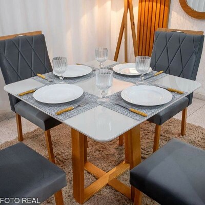 Mesa de Jantar Bali 90x90 Vidro Off/Base Madeira Minas Plac + 4 Cad. Lisboa Veludo Cinza 507 Madeira Art Assento - Entregue Montada