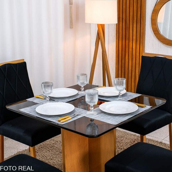 Mesa de Jantar Moscou 90x90 Vidro Preto/Base Cinamomo - Minas Plac + 4 Cad. Lisboa Veludo Preto 504 Madeira Art Assento - Entregue Montada