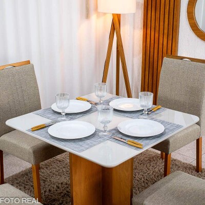 Mesa de Jantar Moscou 90x90 Vidro Off/Base Cinamomo + 4 Cad. Atlanta Linho Bege Cru Madeira Minas Plac - Entregue Montada