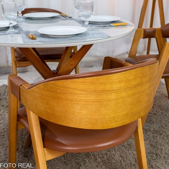 Mesa de Jantar Vegas 1.10m Redonda Vidro Off Base Madeira Minas Plac + 4 Cadeiras Gaia Corino Caramelo 300 - Prensar
