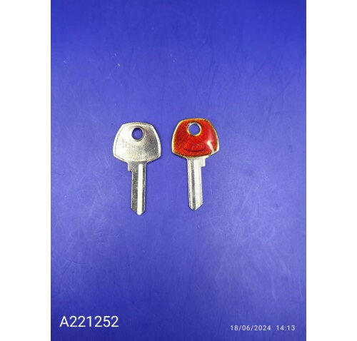 CHAVE YALE COLOR HELA PERFIL STAM LU CONTRA 1251