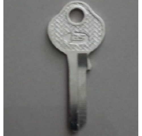 CHAVE YALE - FAMA C303
