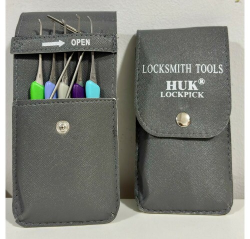 MICHA HUK 5P�S AKTOT010