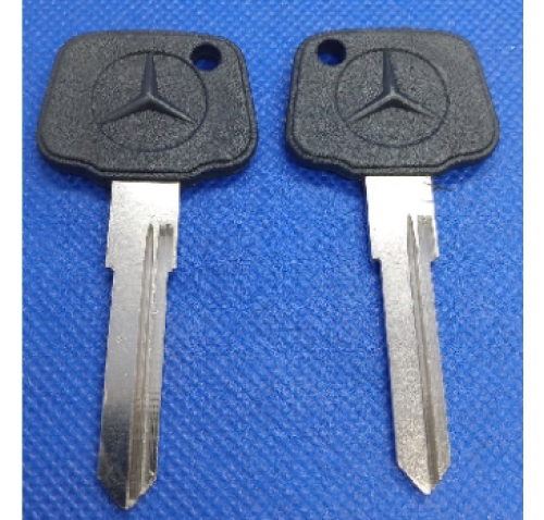 CHAVE PVC AUTO MERCEDES CAMINHAO 88 LY C394