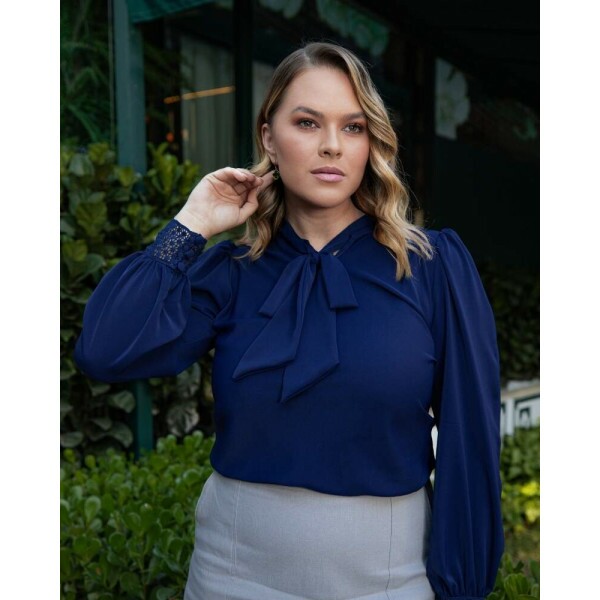 Blusa Fiorella Azul Marinho