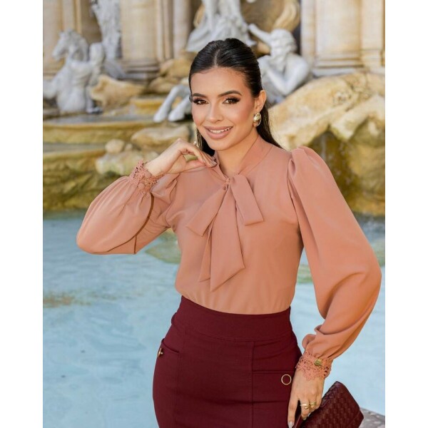 Blusa Fiorella Avel�
